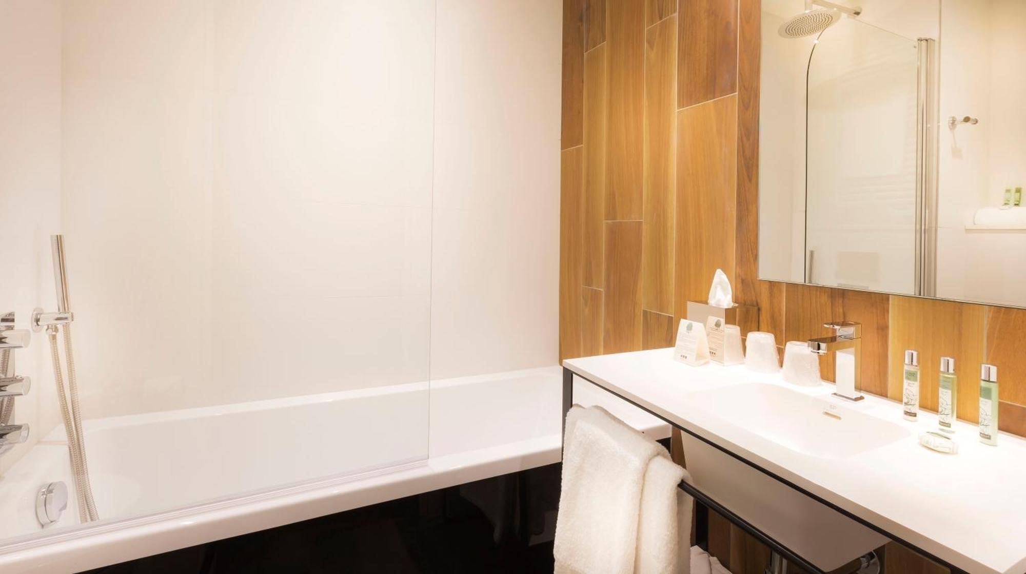 Acanthe - Billancourt Hotel 4*